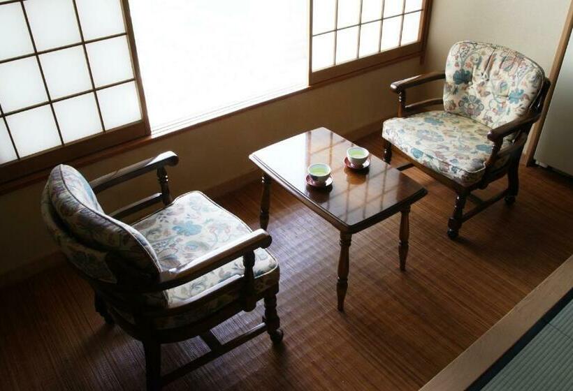 4인용 스탠다드 룸, Oyanagi