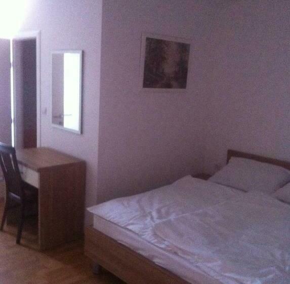 اتاق استاندارد, Lugarnica