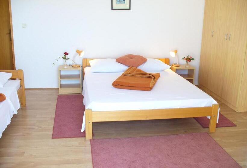 اتاق استاندارد چهار تخته, Pansion Comfort Sidro