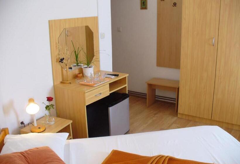 اتاق استاندارد چهار تخته, Pansion Comfort Sidro