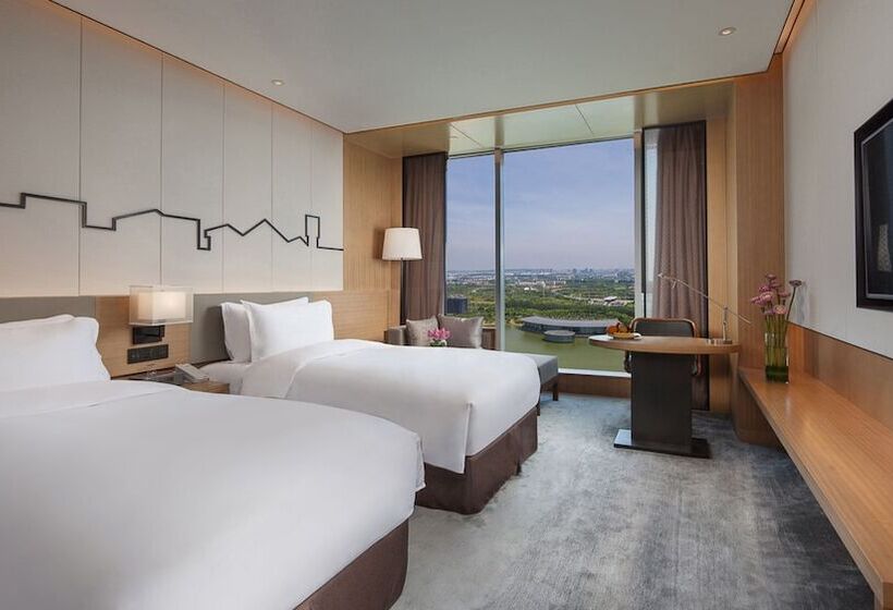 اتاق استاندارد با چشم‌انداز دریاچه, Holiday Inn Nanjing Qinhuai South, An Ihg