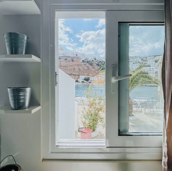 Deluxe Studio, Vithos Apart