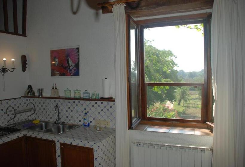 Apartamento 3 Dormitórios, Podere Conte Racani