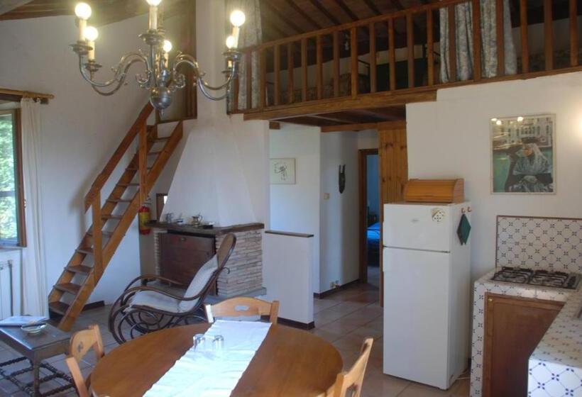 Apartamento 3 Dormitórios, Podere Conte Racani