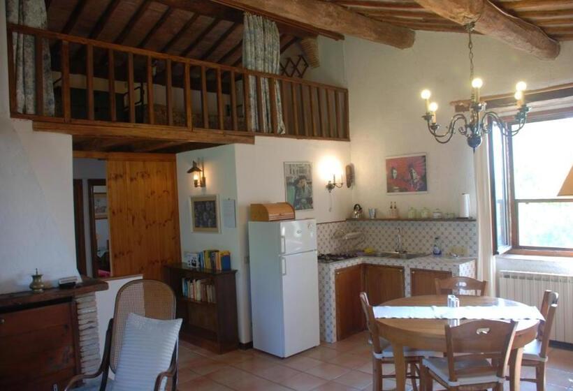 Apartamento 3 Dormitórios, Podere Conte Racani