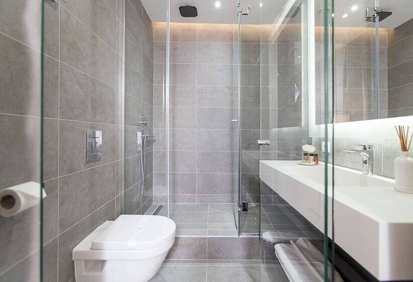 اتاق استاندارد, Dominic Smart & Luxury Suites  Republic Square