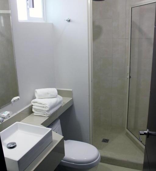 Quarto Deluxe, Tampico Express