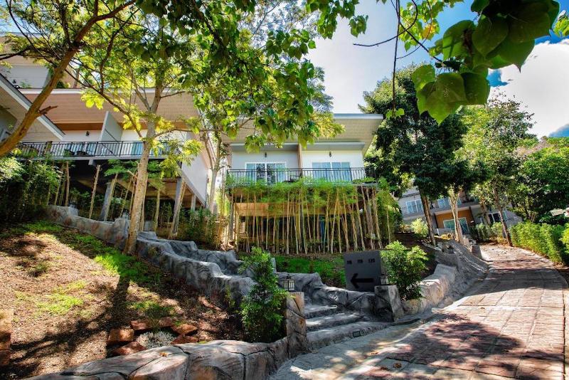 اتاق استاندارد با چشم‌انداز کوهستان, U Rip Resort Phi Phi