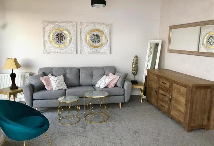 سوییت لوکس, Brater Luxury
