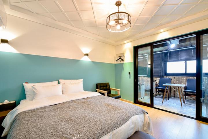 اتاق استاندارد سه نفره, Ulsan Hotel 109