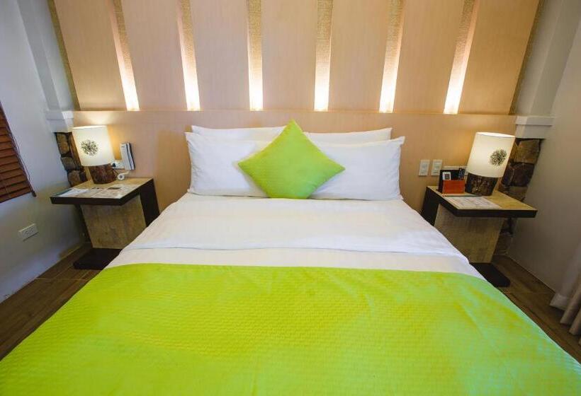 جناح مزود بجاكوزى, Solina Beach & Nature Resort