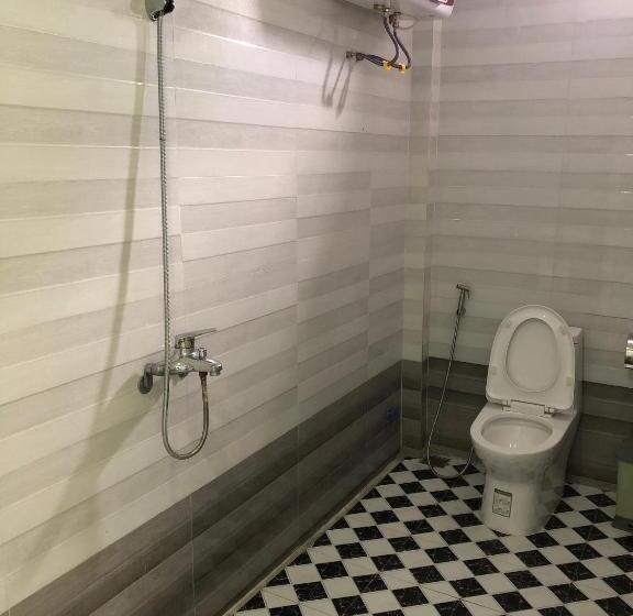 اتاق استاندارد با چشم‌انداز کوهستان, Green Mountain Hostel