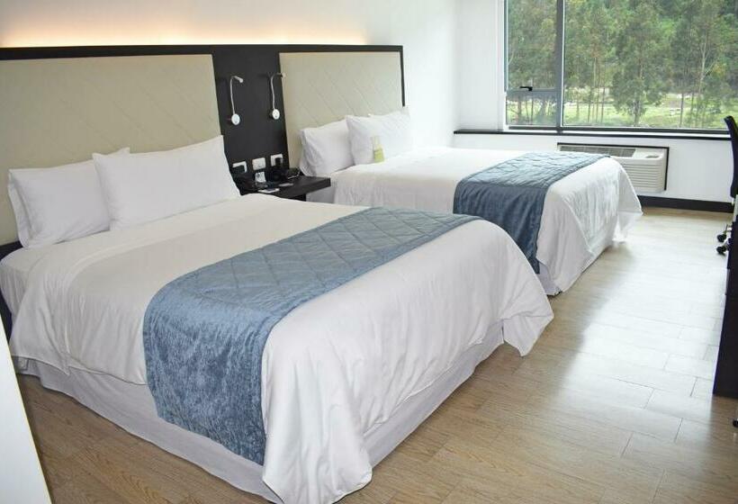 Номер Стандарт 2 Двуспальные Кровати, Four Points By Sheraton Cuenca