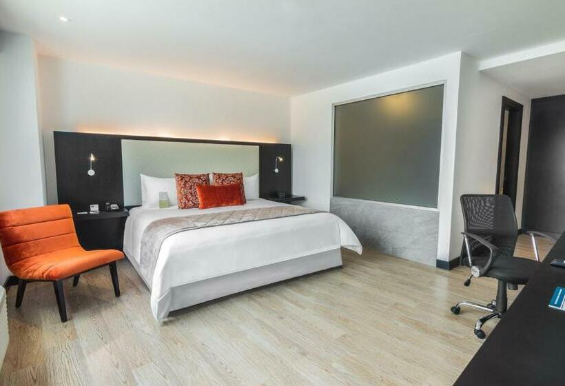 Люкс, Four Points By Sheraton Cuenca