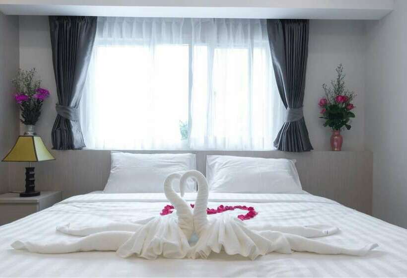 Quarto Deluxe, B Your Home Hotel Donmueang Airport Bangkok  Sha Certified Sha Plus