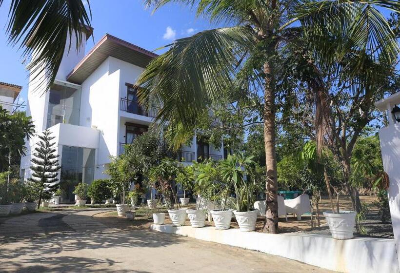 Трехместный Номер Deluxe Вид на Море, Amanda Beach Resort