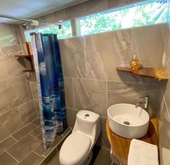 Номер Стандарт с Балконом, La Ruka Hostel
