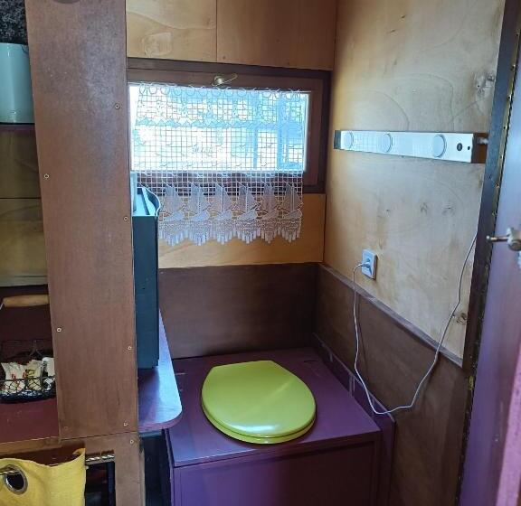Номер Стандарт, Ille Flottante, Maison éclusière Et Hébergements Insolites Sur Le Canal