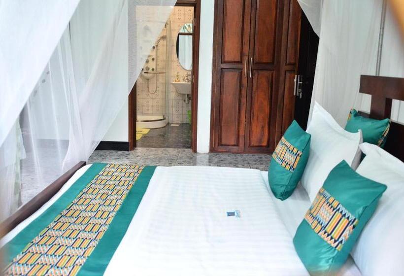اتاق لوکس, Sheevys Bed N Breakfast