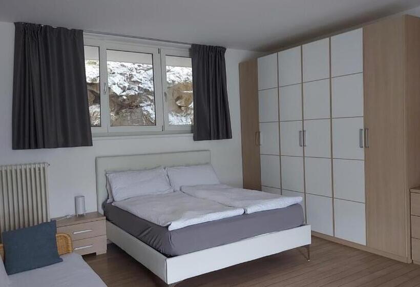 Апартаменты 1 Спальня с Террасой, Villa Treccani Apartments