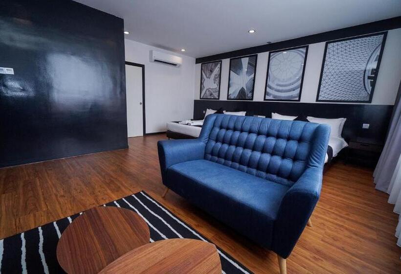 Family Suite, Bloommaze Boutique