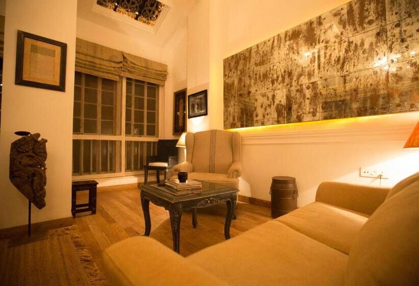 豪华套房, The Rajbari Bawali