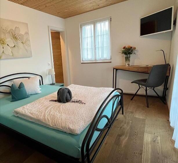 Номер Стандарт с Балконом, Conny's B&b