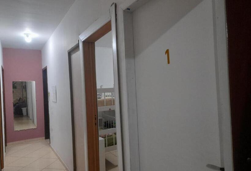 Кровать в Общей Комнате, Hostel Feel Home