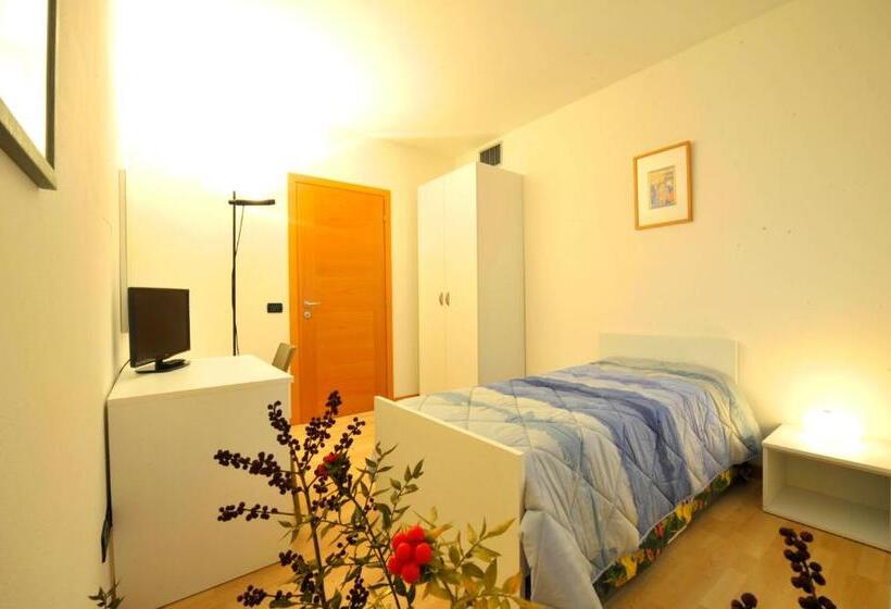 스탠다드 싱글 룸, Bed And Breakfast La Sosta