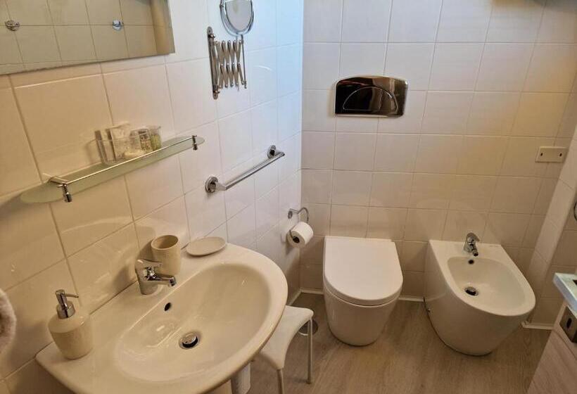 Quarto Estandar, Ca Mea