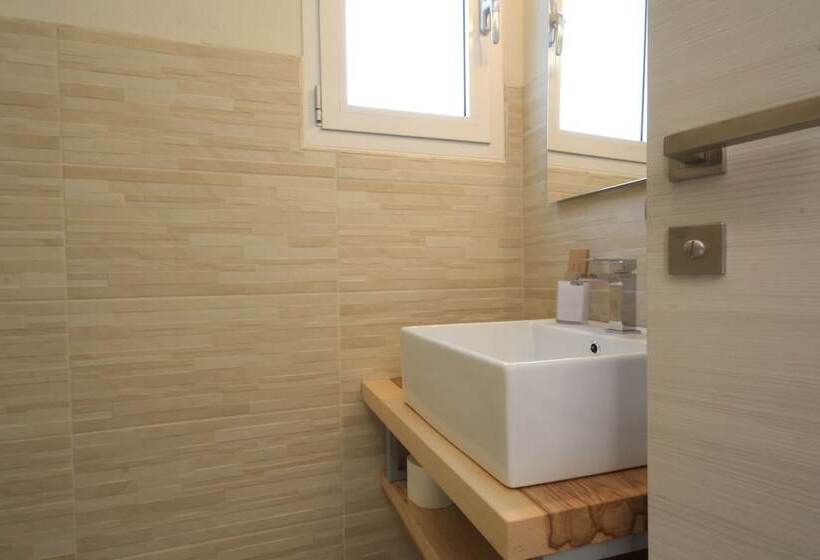 Quarto Estandar, Ca Mea