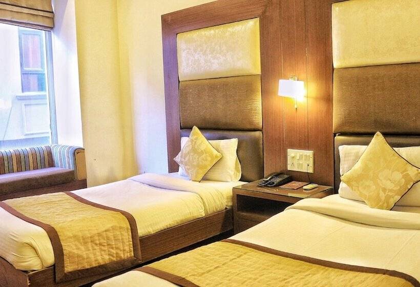Quarto Deluxe, Haris Mg Road Gurugram
