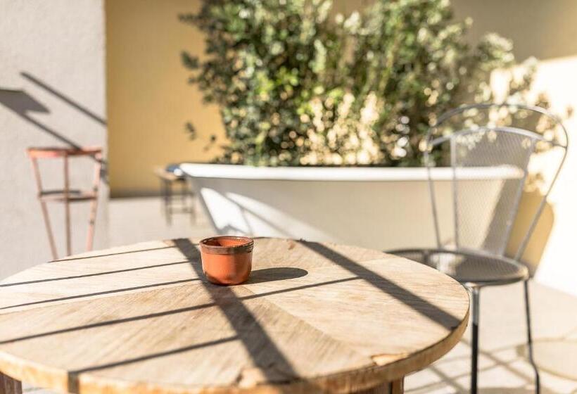 Номер Стандарт с Балконом, Albergo Diffuso Ca' Spiga