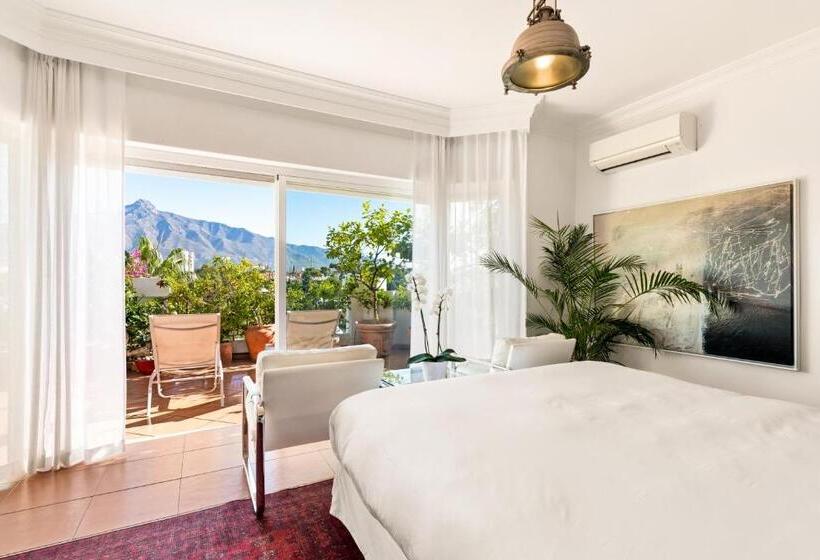 Люкс Повышенной Комфортности, Molo Luxury Suites Puerto Banus