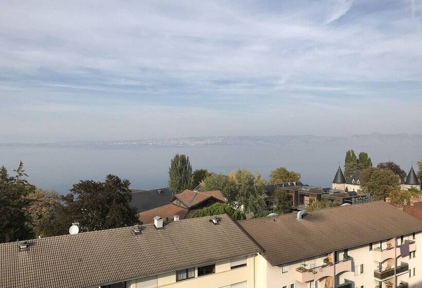 Номер Стандарт Трехместный, Hôtel Evian Express   Terminus