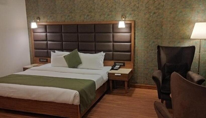 Номер Economy, Midtown Grand