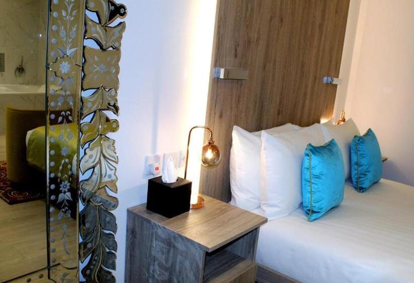 Suite with Hot Tub, 1 Craven Hill Gardens