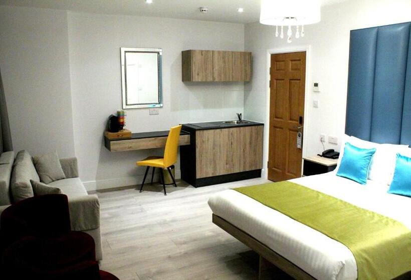 Family Suite, 1 Craven Hill Gardens
