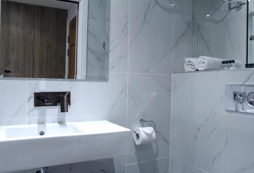 Standard Studio, 1 Craven Hill Gardens