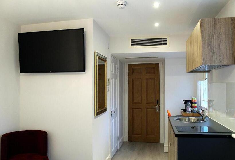 Standard Studio, 1 Craven Hill Gardens