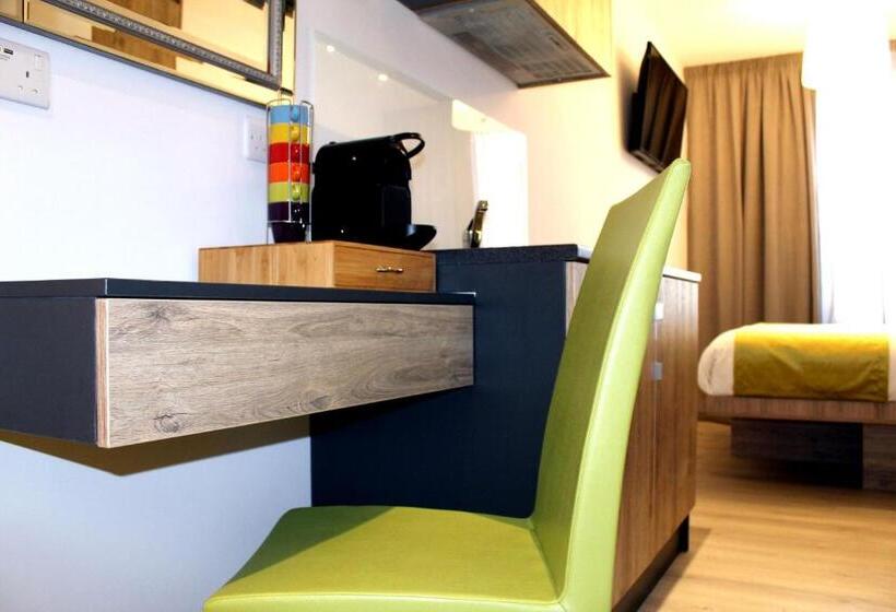 Standard Studio, 1 Craven Hill Gardens
