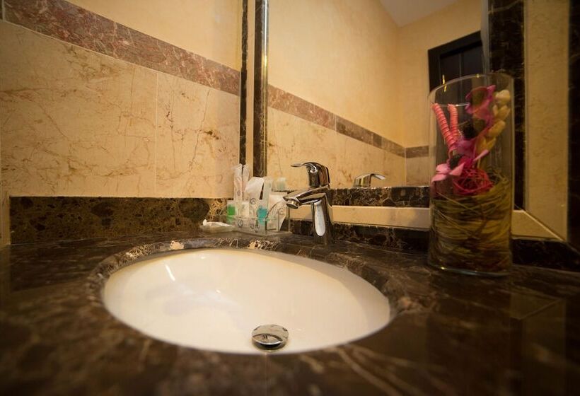 Люкс 2 Спальни, Raoum Inn Buraydah