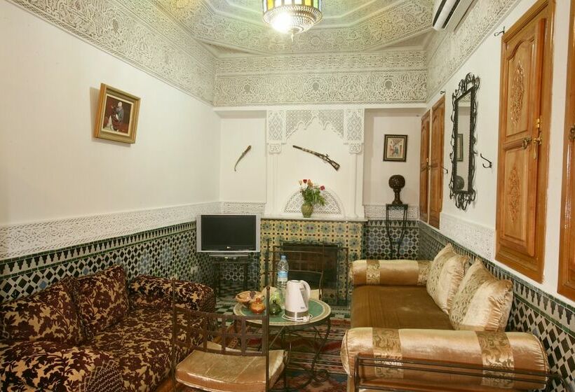 سوییت خانوادگی, Riad Moulay