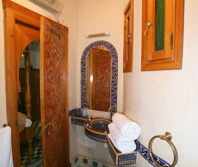 سوییت خانوادگی, Riad Moulay