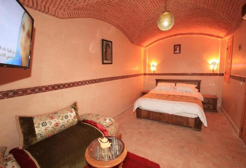 اتاق راحتی سه تخته, Riad Moulay