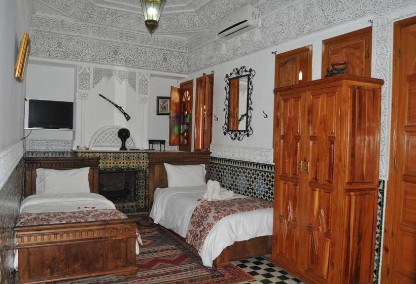اتاق سوپریور سه تخته, Riad Moulay