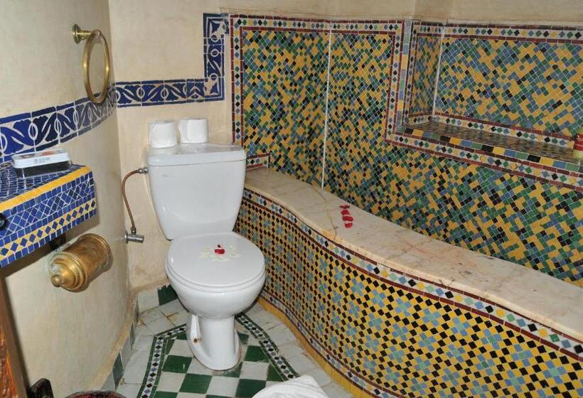 اتاق سوپریور چهار تخته, Riad Moulay