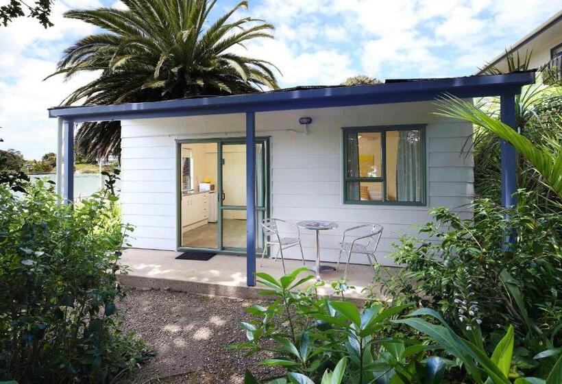 스탠다드 스튜디오, Waiheke Island Motel