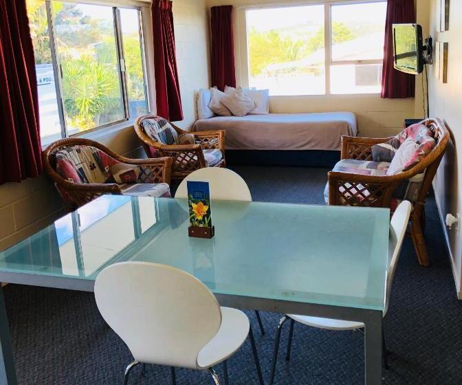 패밀리 룸, Waiheke Island Motel