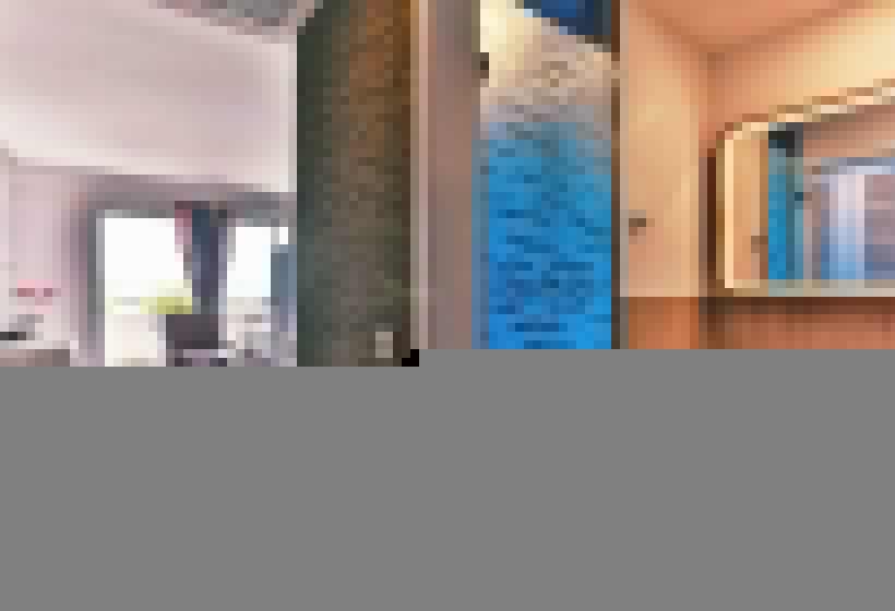 اتاق اساندارد با چشم‌انداز جانبی به دریا, Carine Hotel Park